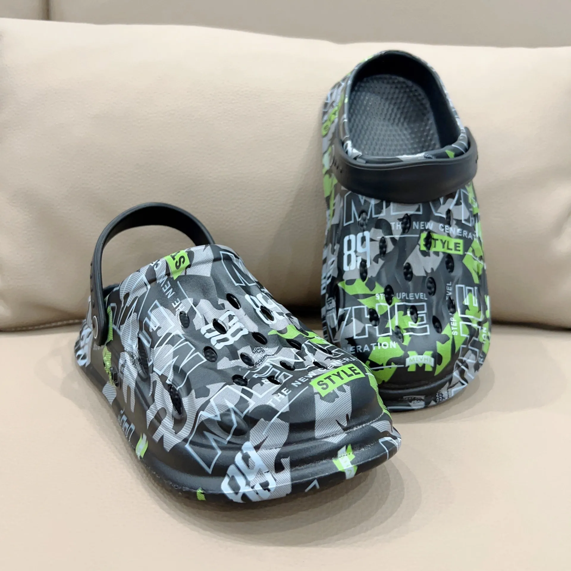 Plus Size New Men's Slippers S - Men'S Shoes Crocs avaliação e preço