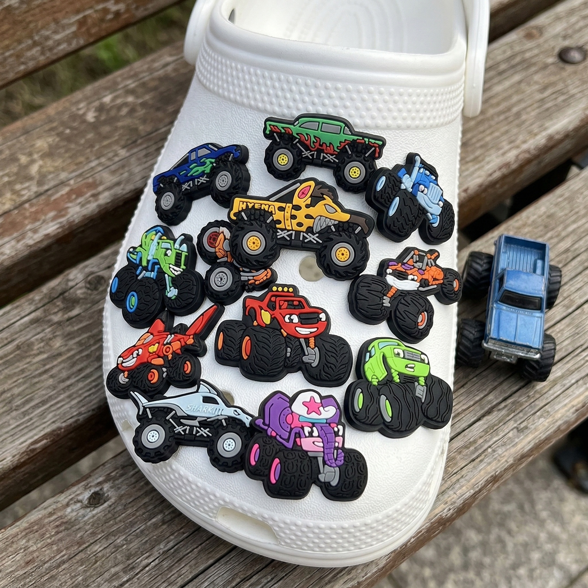 11Pcs Cars Cartoon Shoe Charms - Men'S Shoes Crocs avaliação e preço